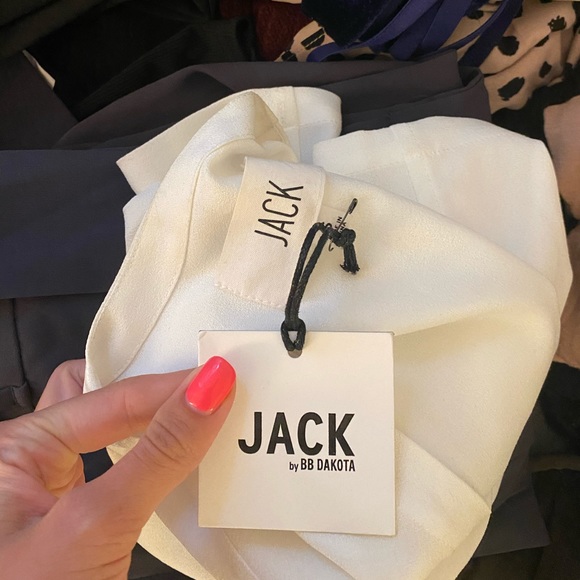 NWT Jack BB Dakota White Shrug Blouse - Picture 5 of 5